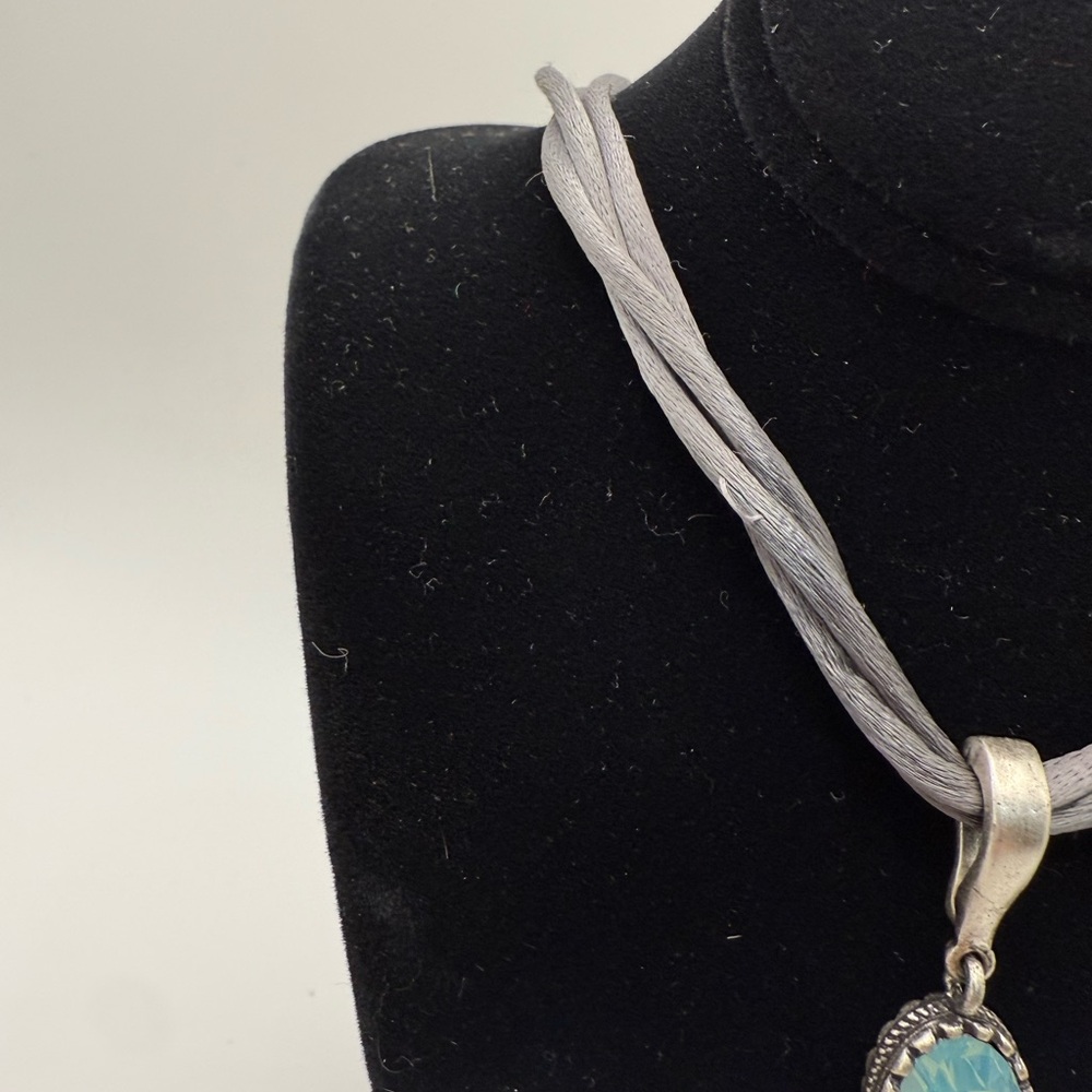Chic Silver And Turquoise Statement Necklace - image 3